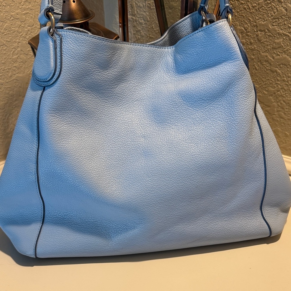 COACH Edie Baby Blue Leather Women's Shoulder Bag with embossed horse & carriage - Picture 5 of 12